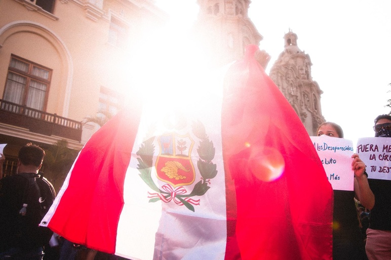 Peru flag Álvaro Palacios