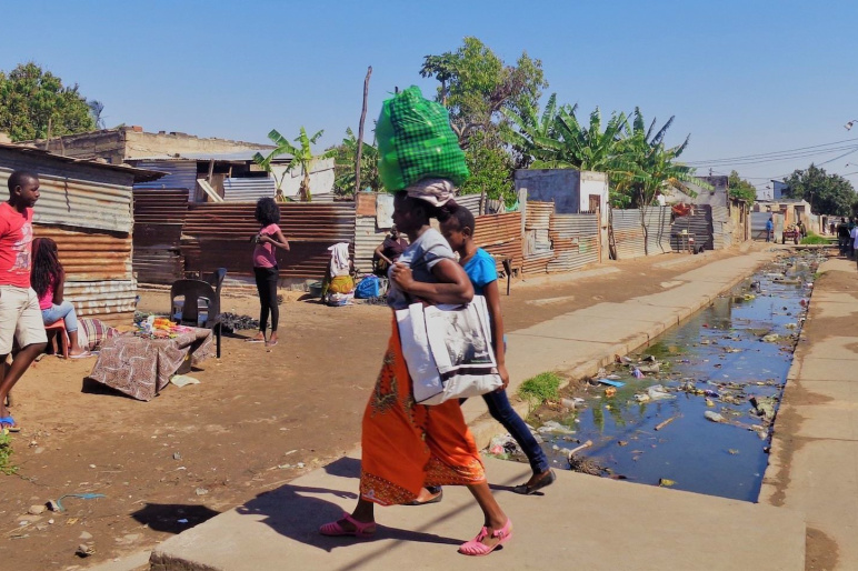 Maputo Farah Nabil unsplash