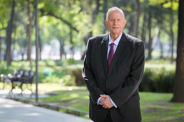 Header Claude Heller